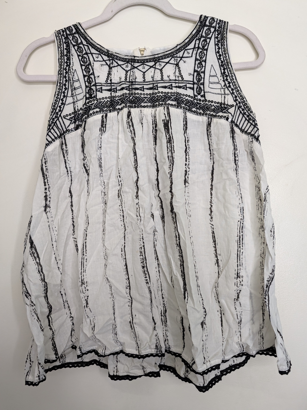 Sleeveless Black & White Embroidered Tank Top